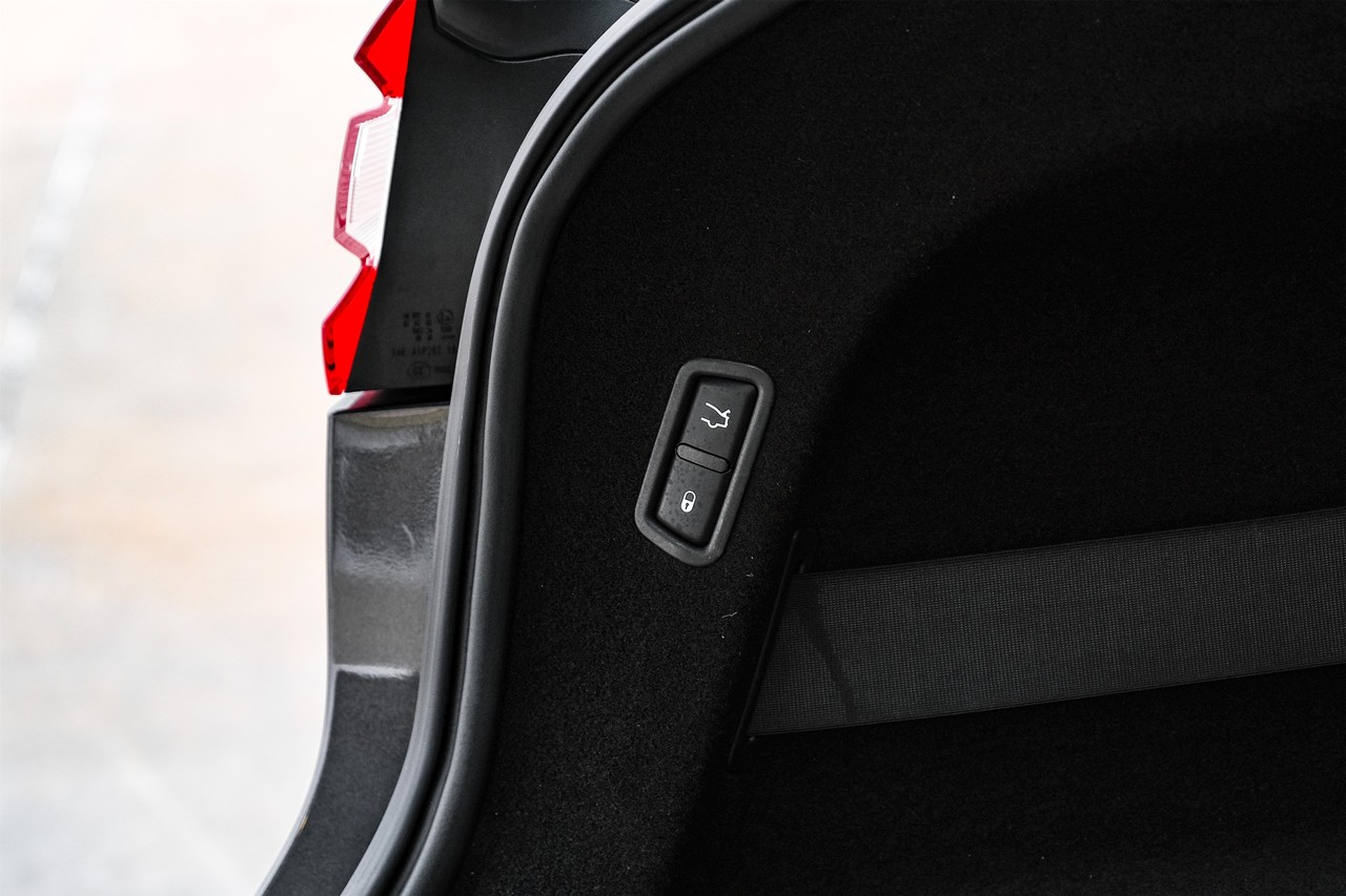 Maserati Levante Vehicle Main Gallery Image 51