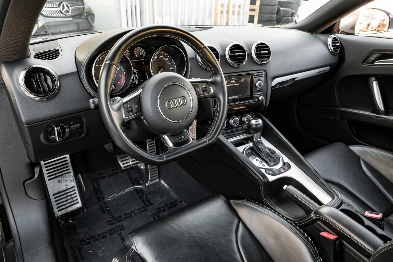 Audi TTS Vehicle Main Gallery Image 03