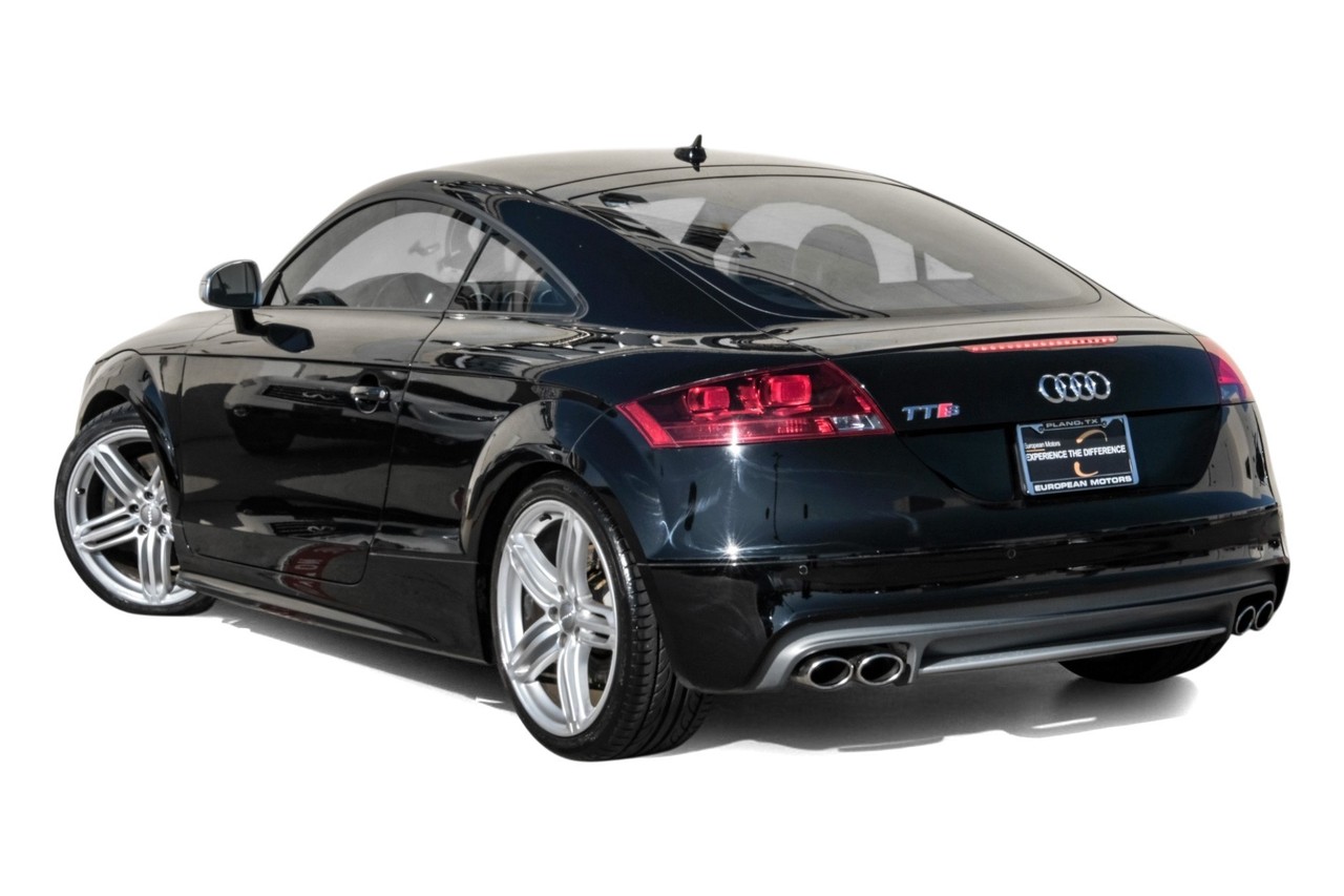 Audi TTS Vehicle Main Gallery Image 10