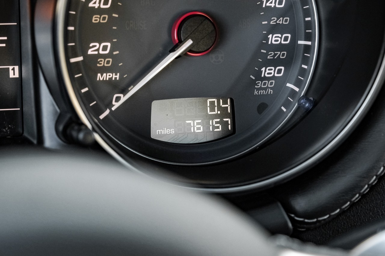 Audi TTS Vehicle Main Gallery Image 17