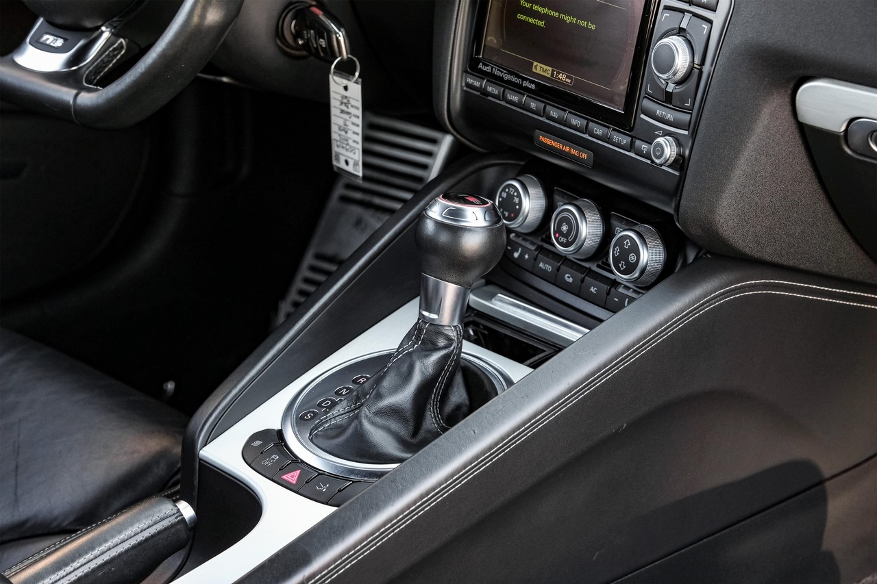 Audi TTS Vehicle Main Gallery Image 19