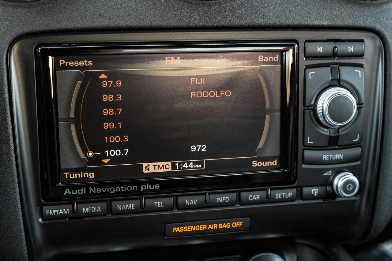 Audi TTS Vehicle Main Gallery Image 28