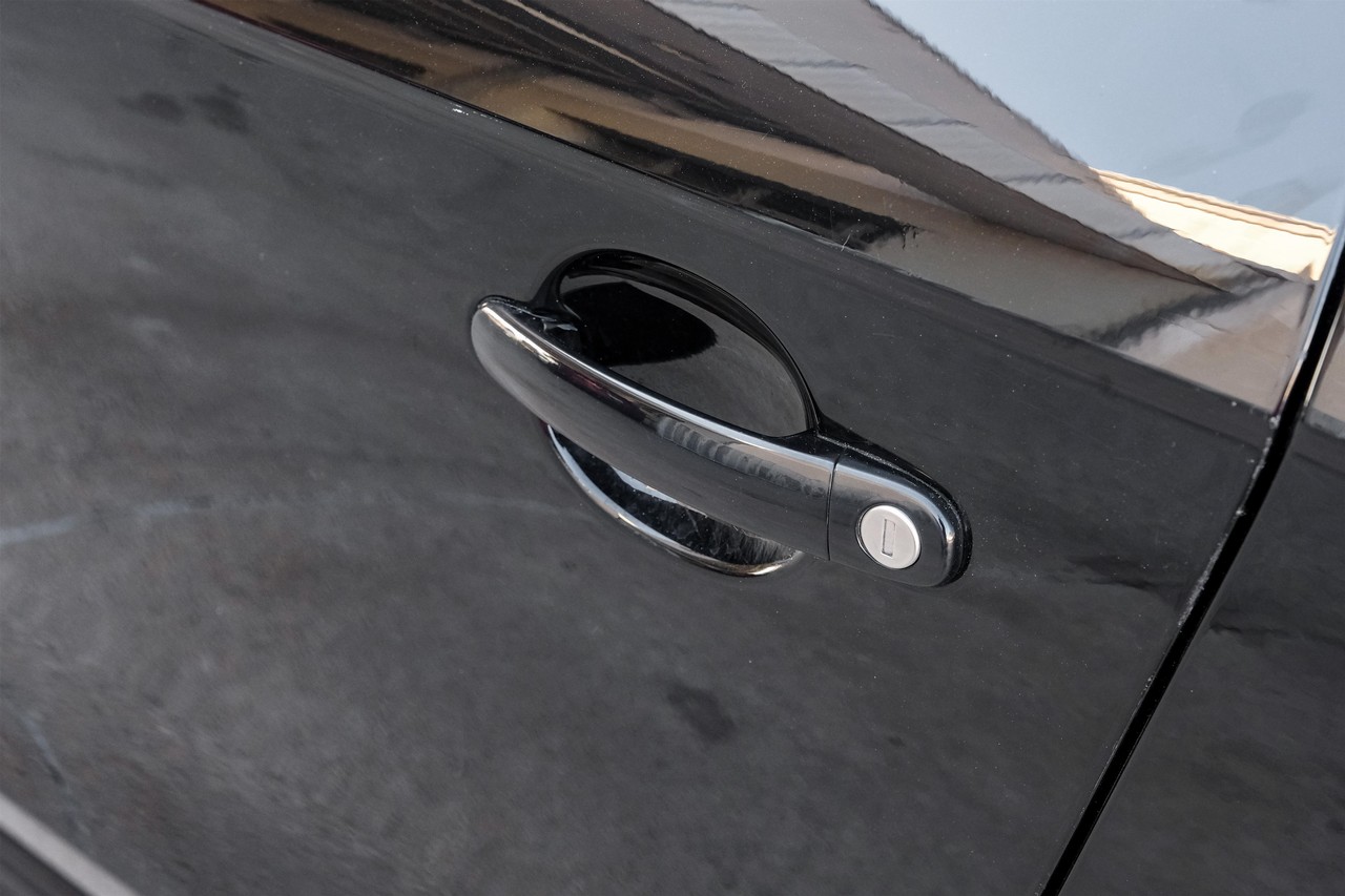 Audi TTS Vehicle Main Gallery Image 38