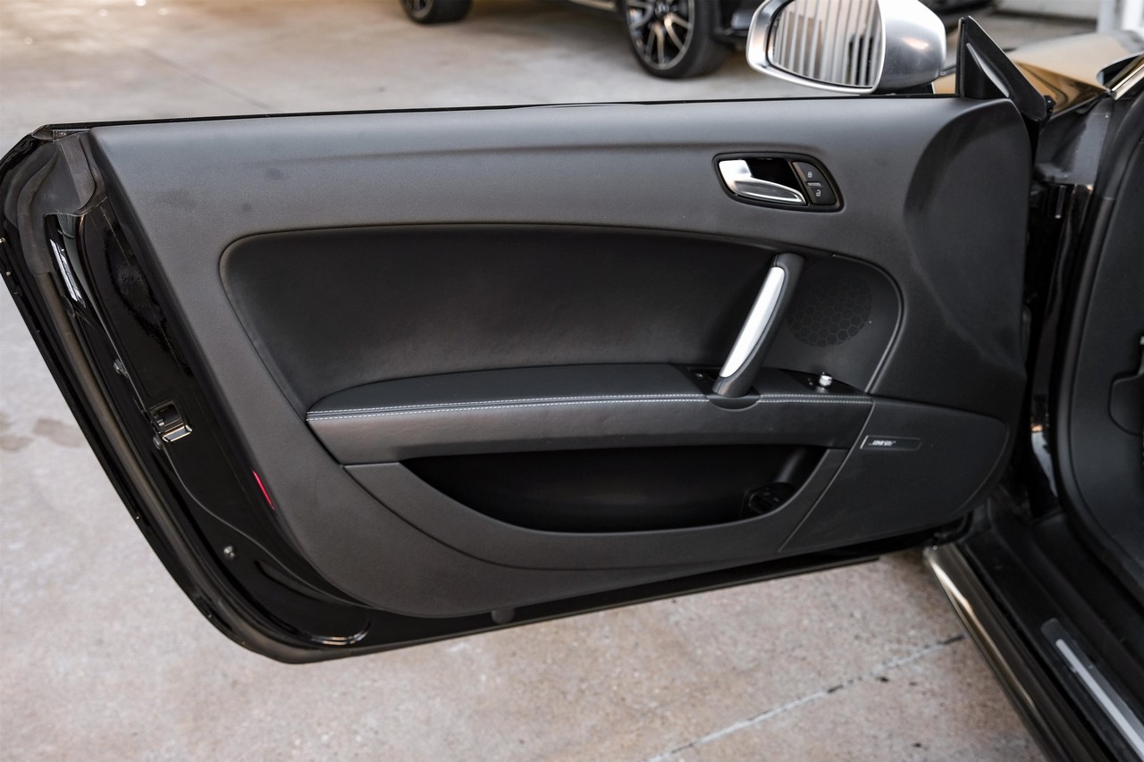 Audi TTS Vehicle Main Gallery Image 40