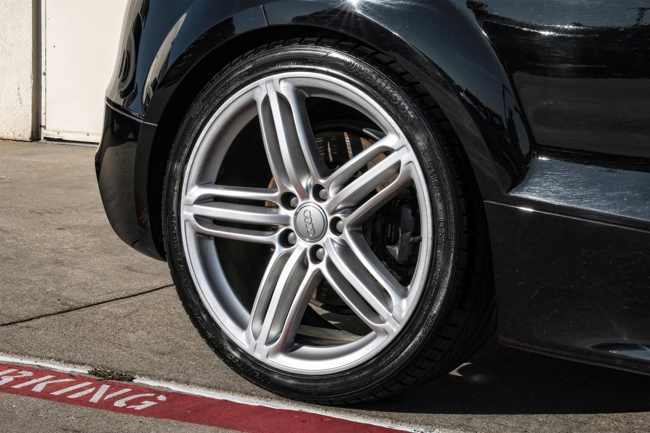 Audi TTS Vehicle Main Gallery Image 50