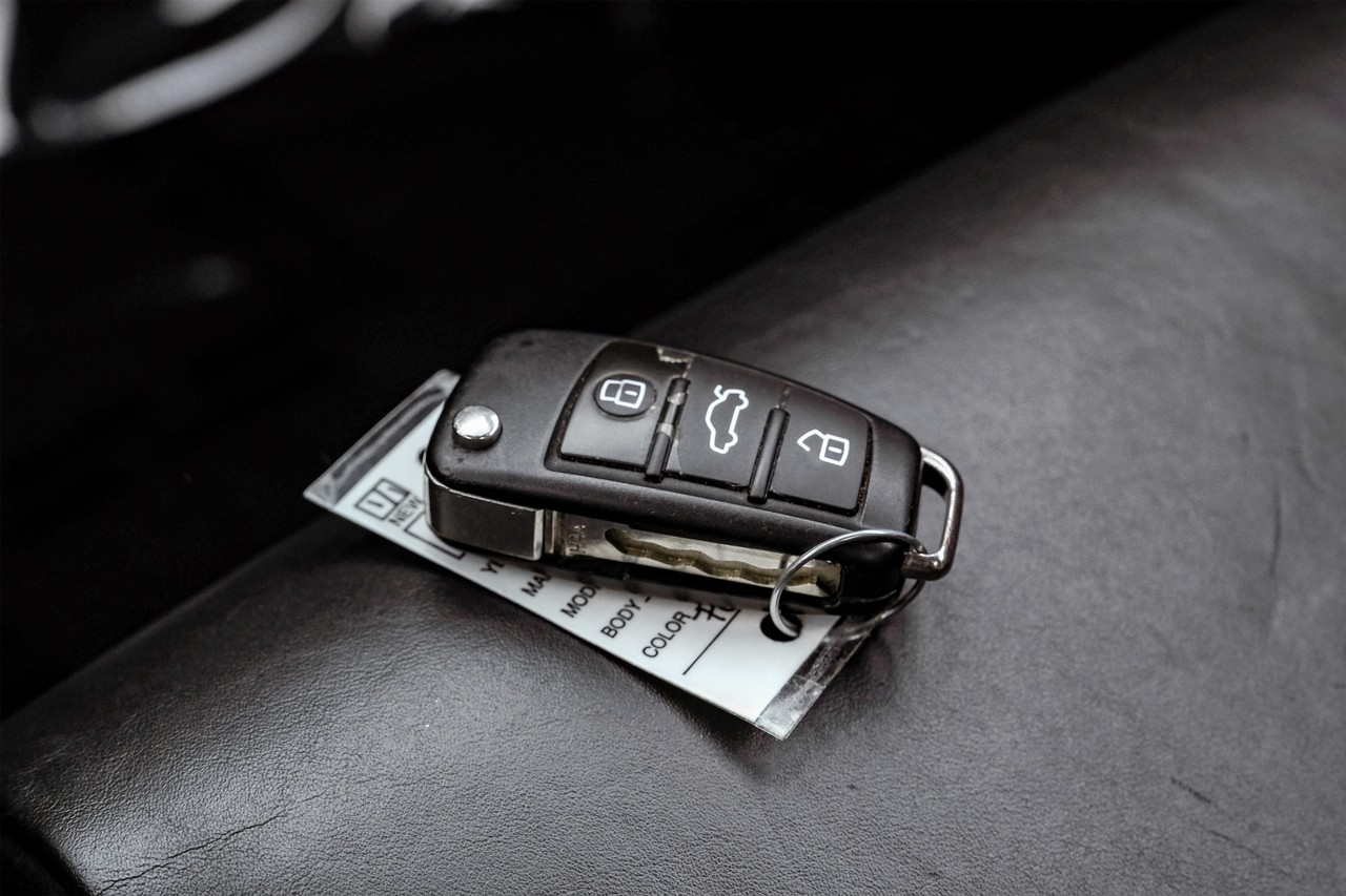 Audi TTS Vehicle Main Gallery Image 54