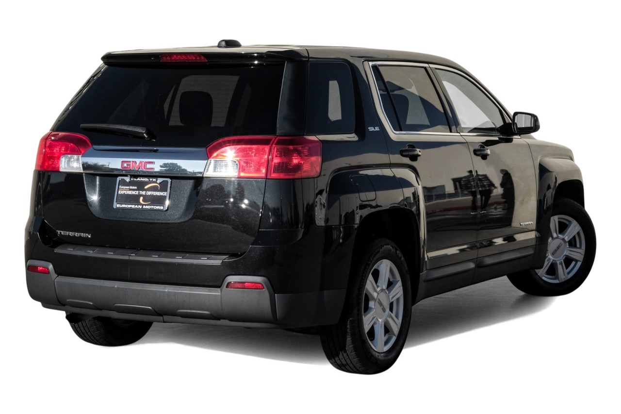 GMC Terrain Vehicle Main Gallery Image 08