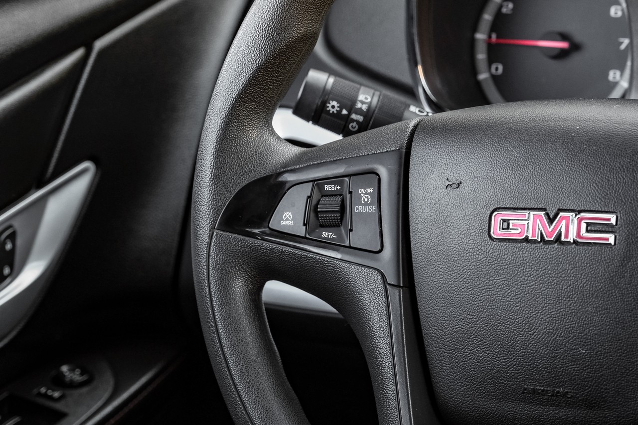 GMC Terrain Vehicle Main Gallery Image 16