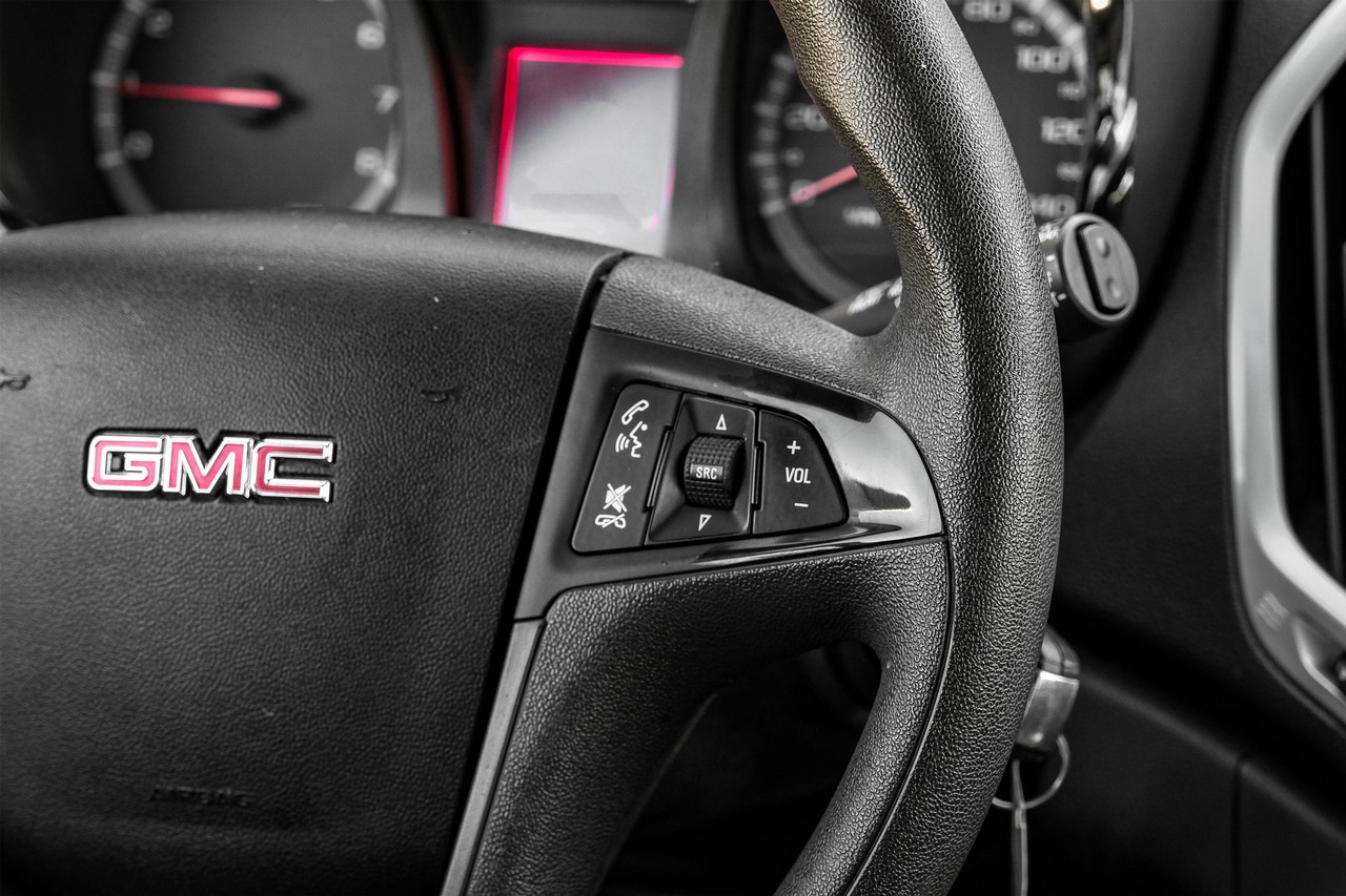 GMC Terrain Vehicle Main Gallery Image 17