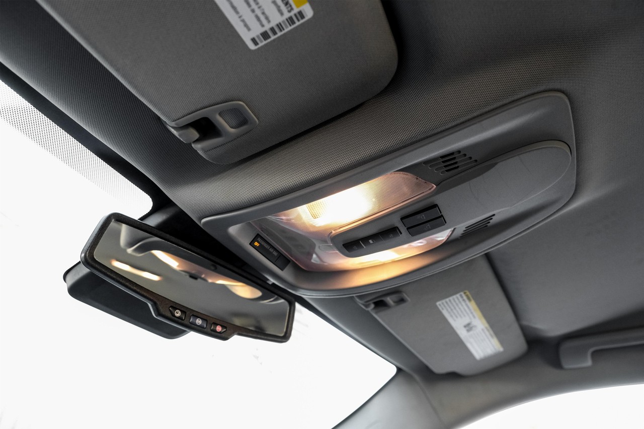 GMC Terrain Vehicle Main Gallery Image 25