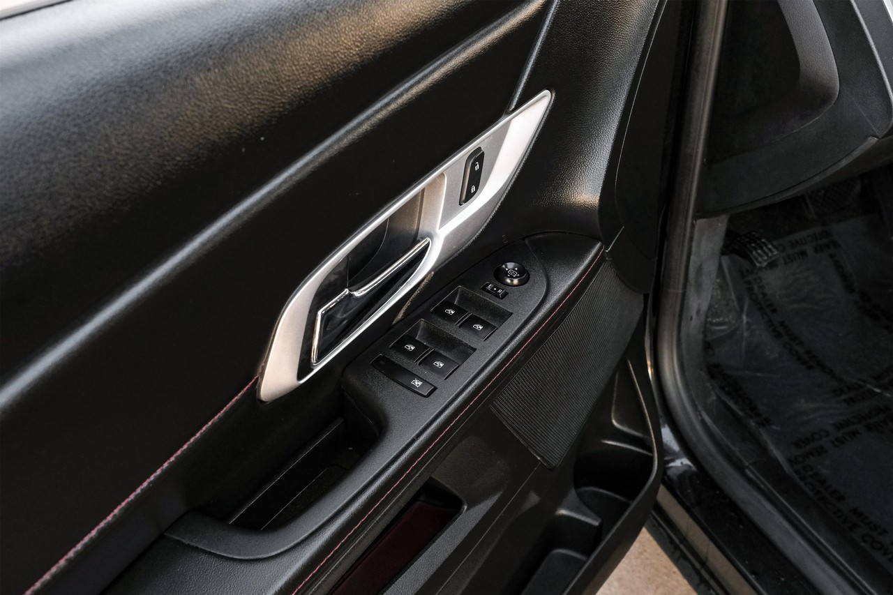 GMC Terrain Vehicle Main Gallery Image 43