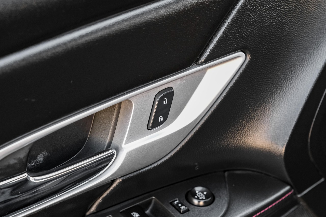 GMC Terrain Vehicle Main Gallery Image 44