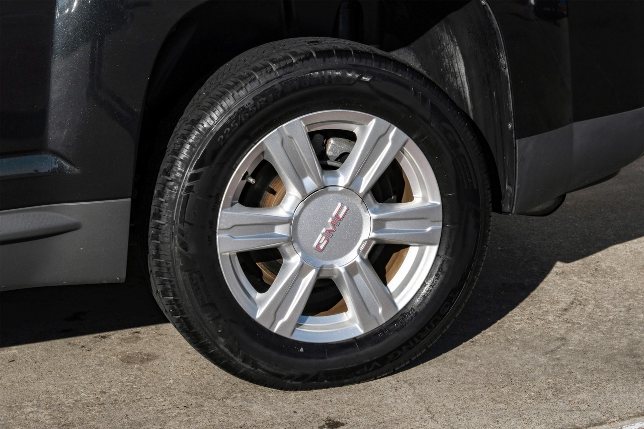 GMC Terrain Vehicle Main Gallery Image 56