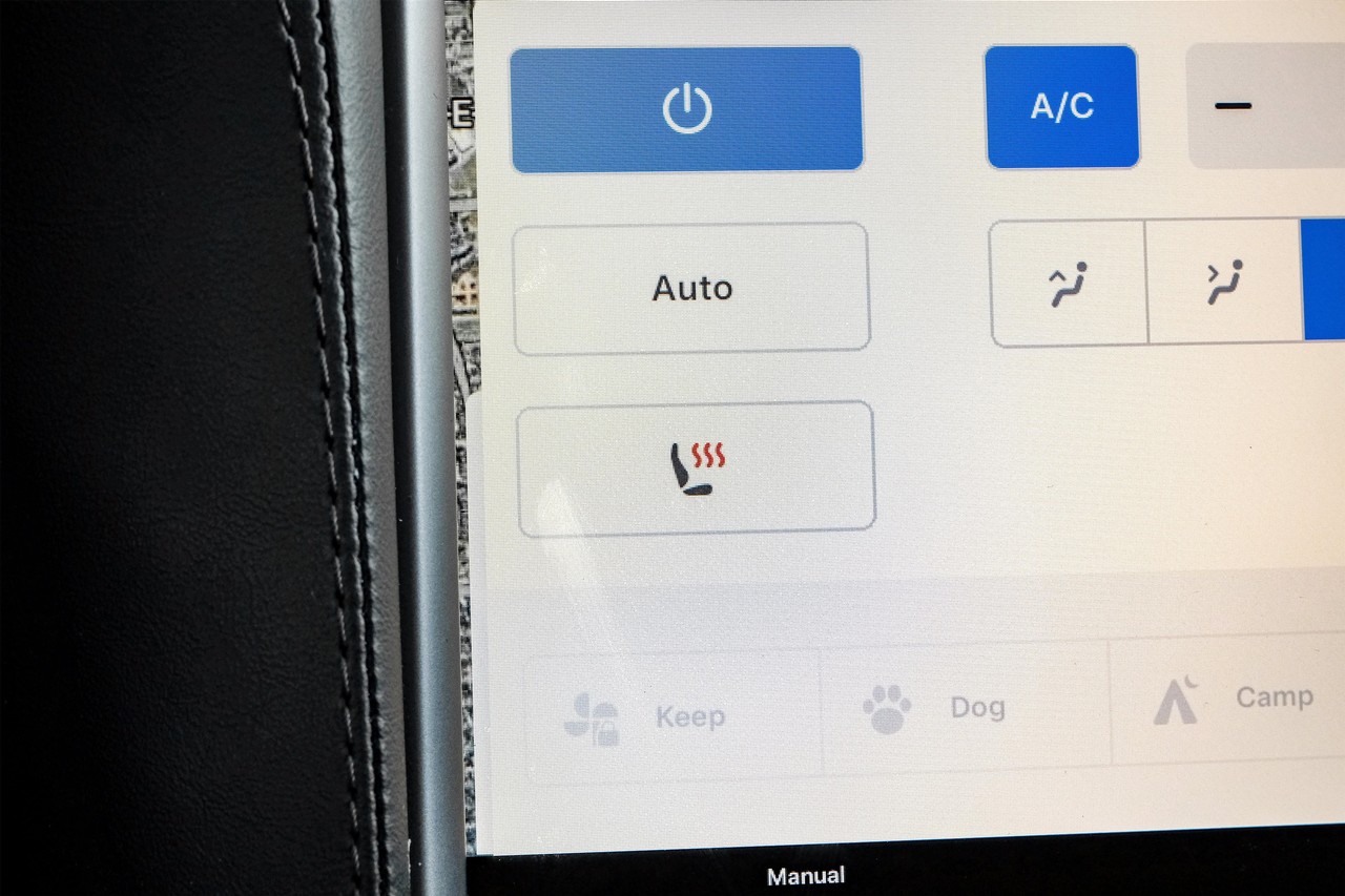 Tesla Model X Vehicle Main Gallery Image 29