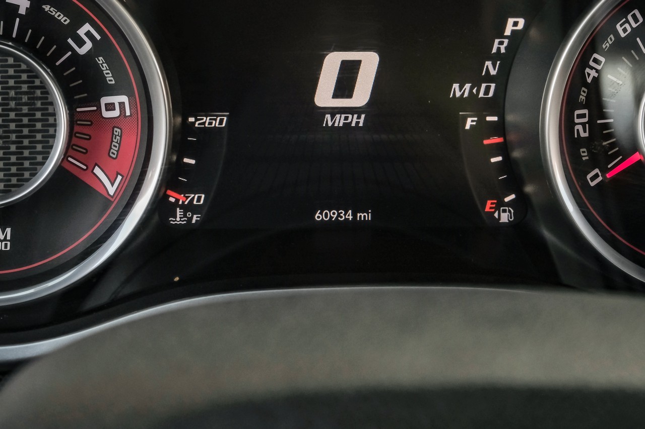 Dodge Challenger Vehicle Main Gallery Image 18