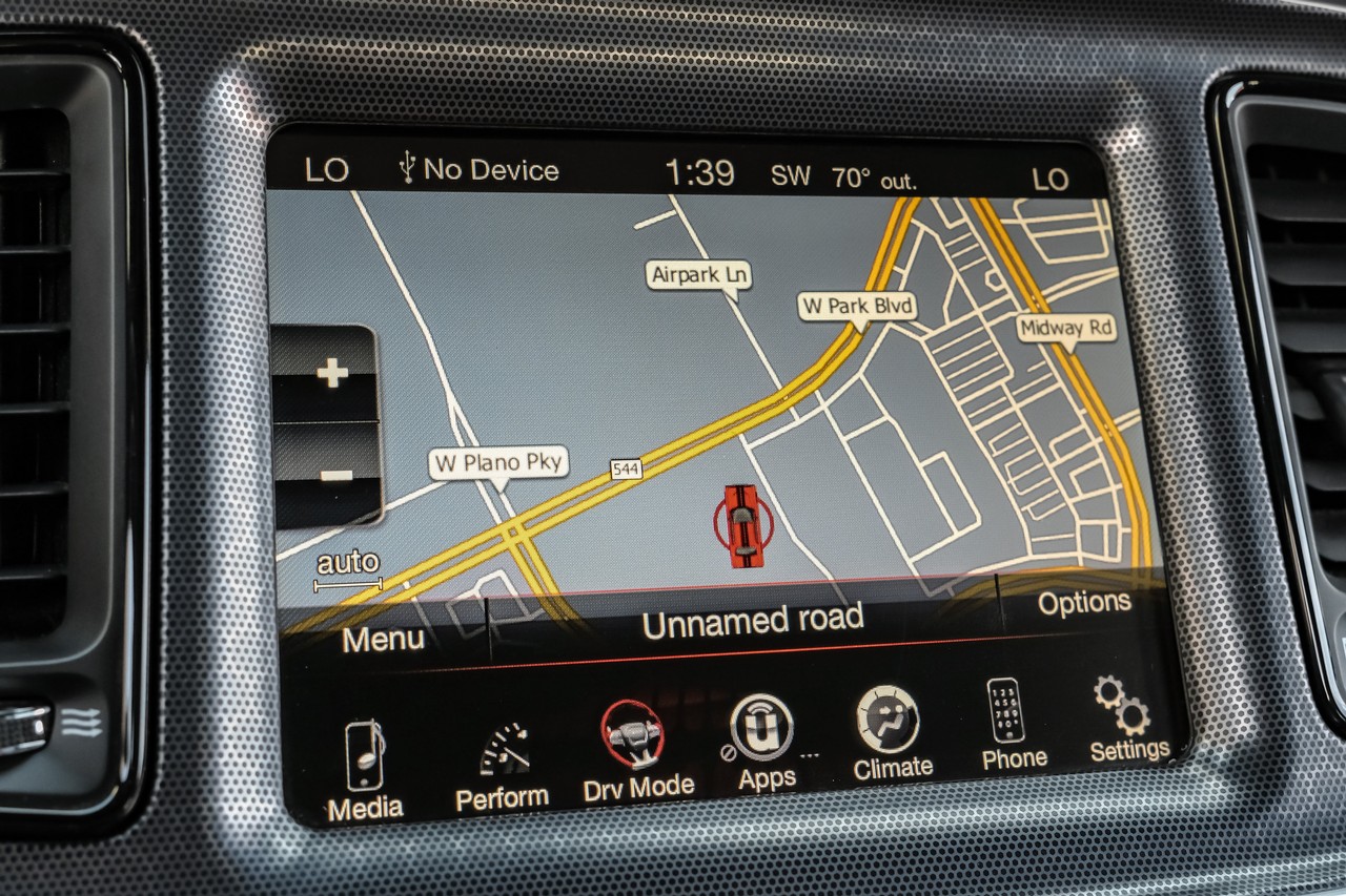 Dodge Challenger Vehicle Main Gallery Image 20