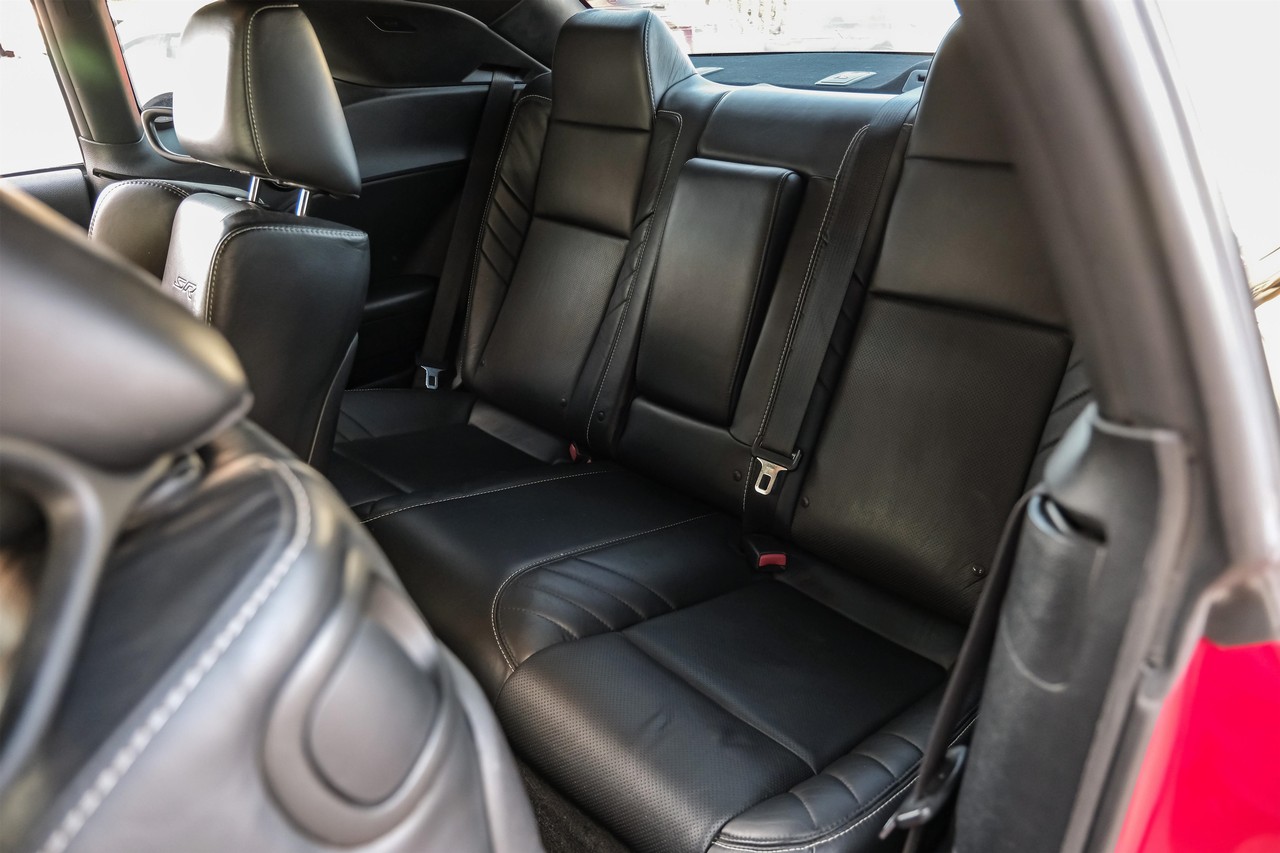 Dodge Challenger Vehicle Main Gallery Image 38