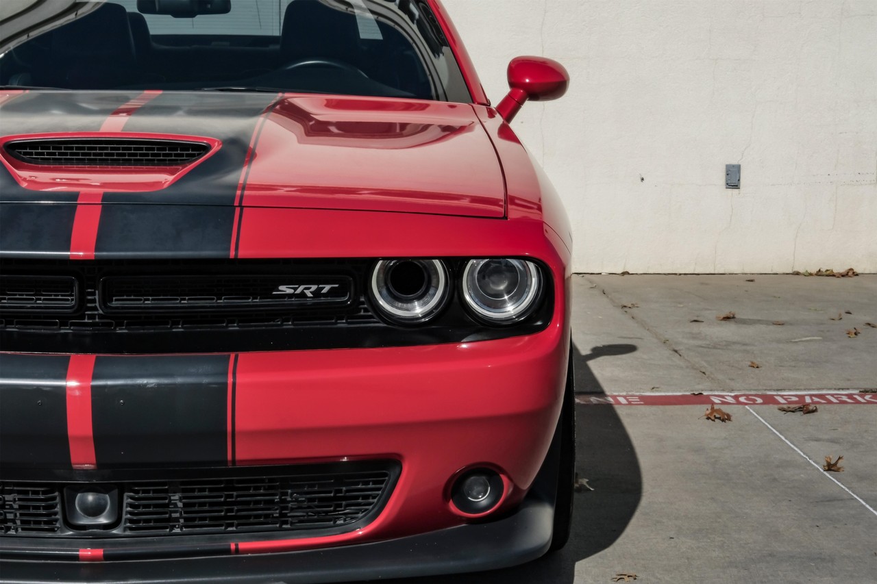 Dodge Challenger Vehicle Main Gallery Image 43