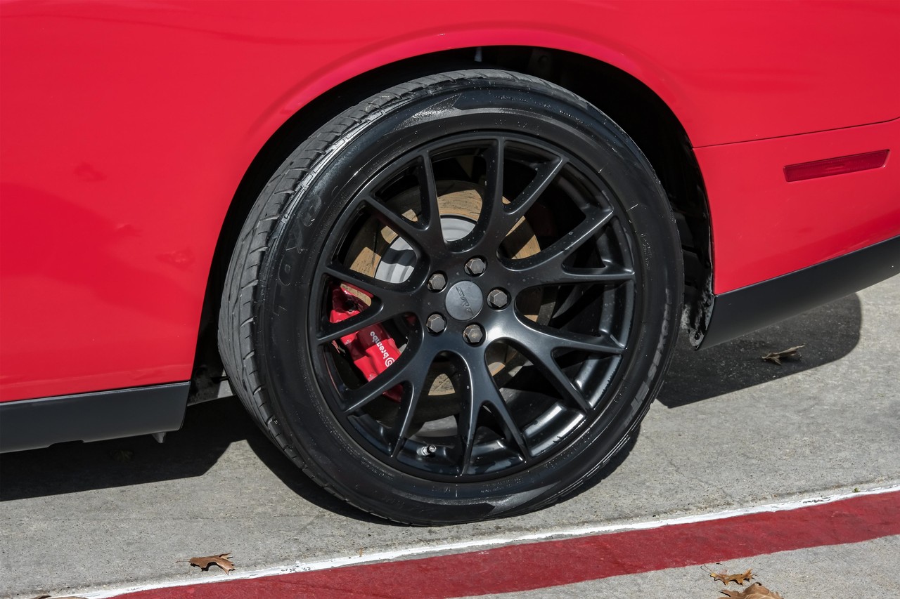 Dodge Challenger Vehicle Main Gallery Image 51