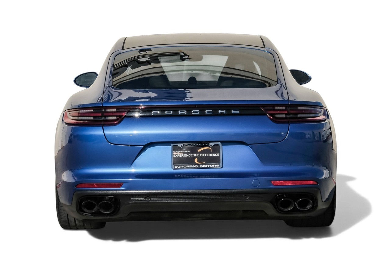 Porsche Panamera Vehicle Main Gallery Image 10