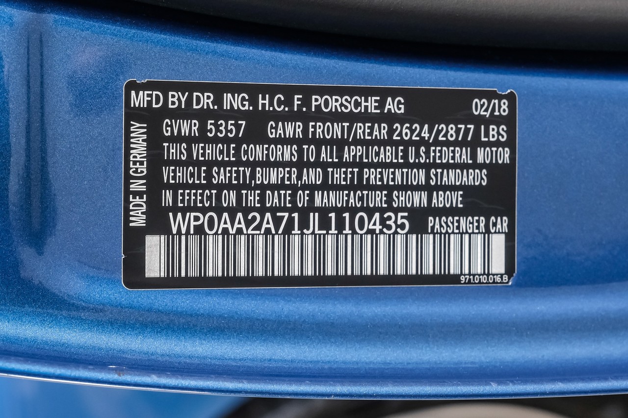 Porsche Panamera Vehicle Main Gallery Image 74