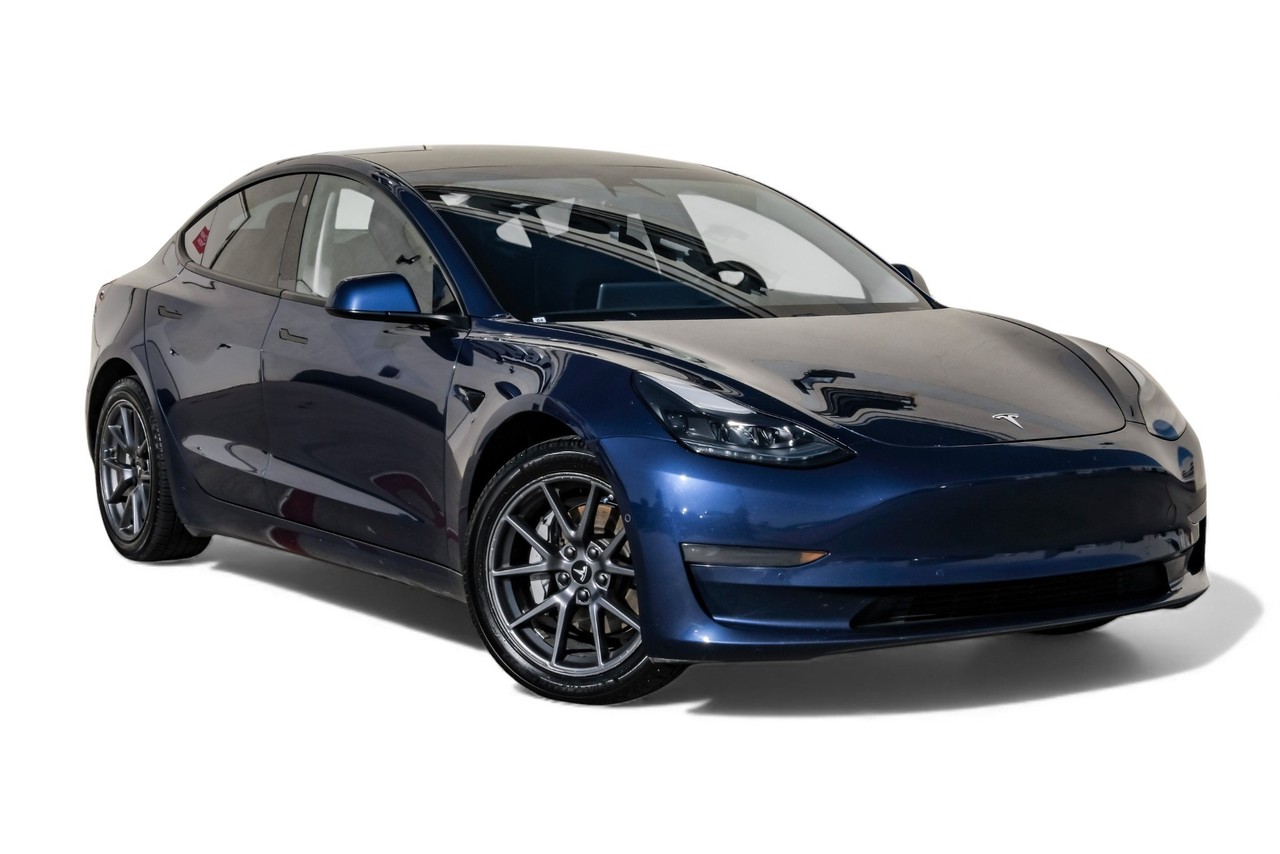 Tesla Model 3 Vehicle Main Gallery Image 07
