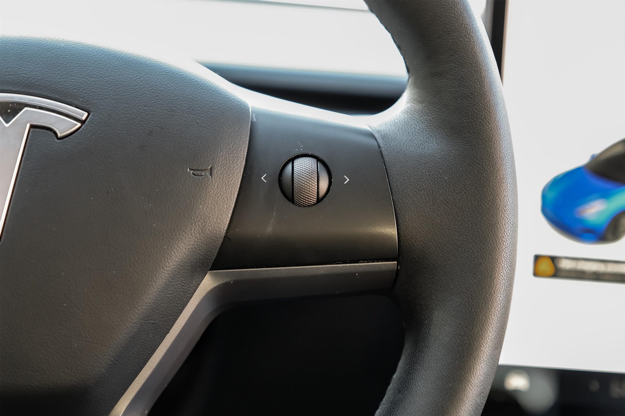 Tesla Model 3 Vehicle Main Gallery Image 19
