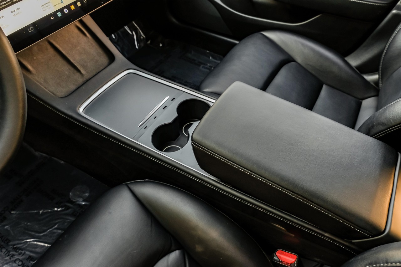 Tesla Model 3 Vehicle Main Gallery Image 25