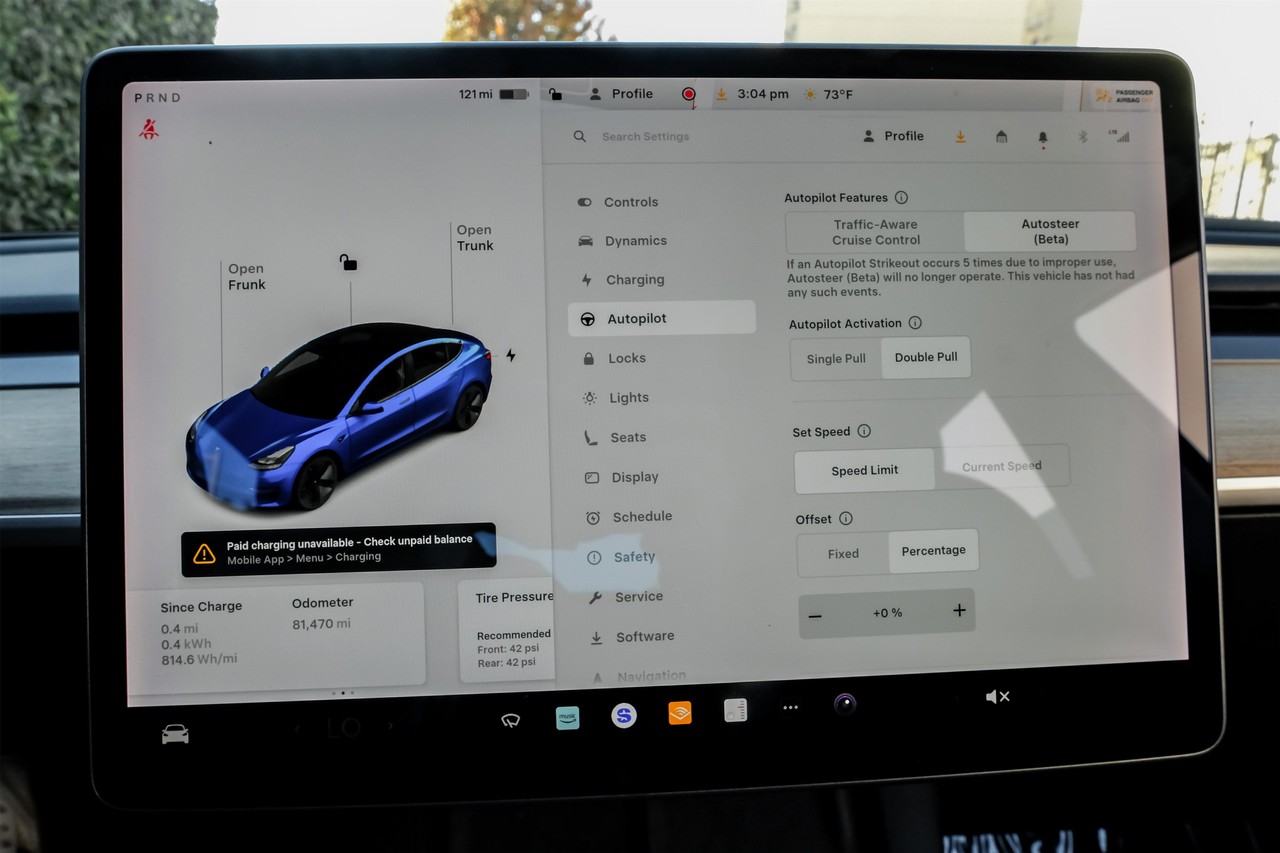 Tesla Model 3 Vehicle Main Gallery Image 26