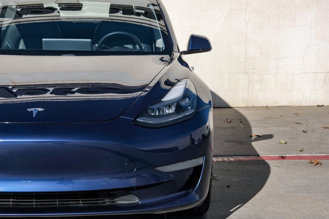 Tesla Model 3 Vehicle Main Gallery Image 53