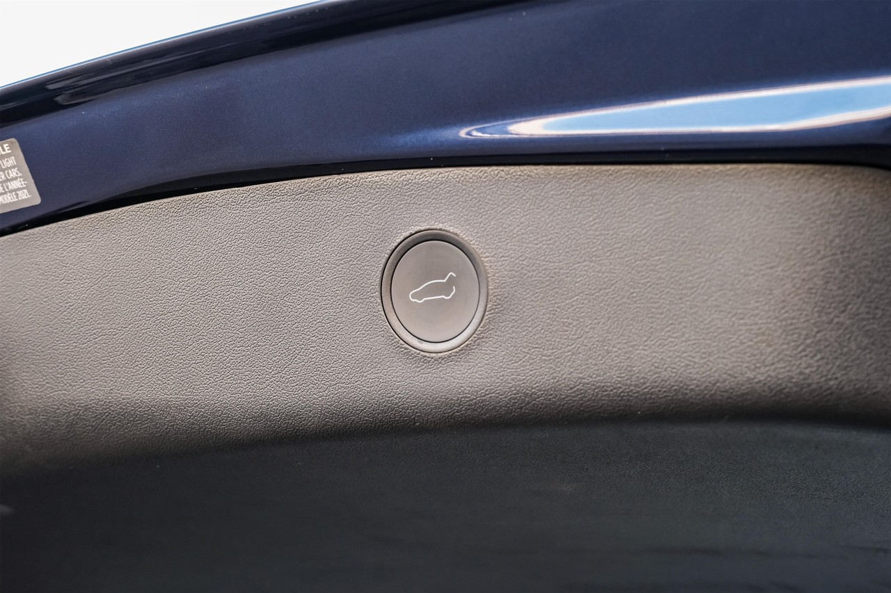 Tesla Model 3 Vehicle Main Gallery Image 60