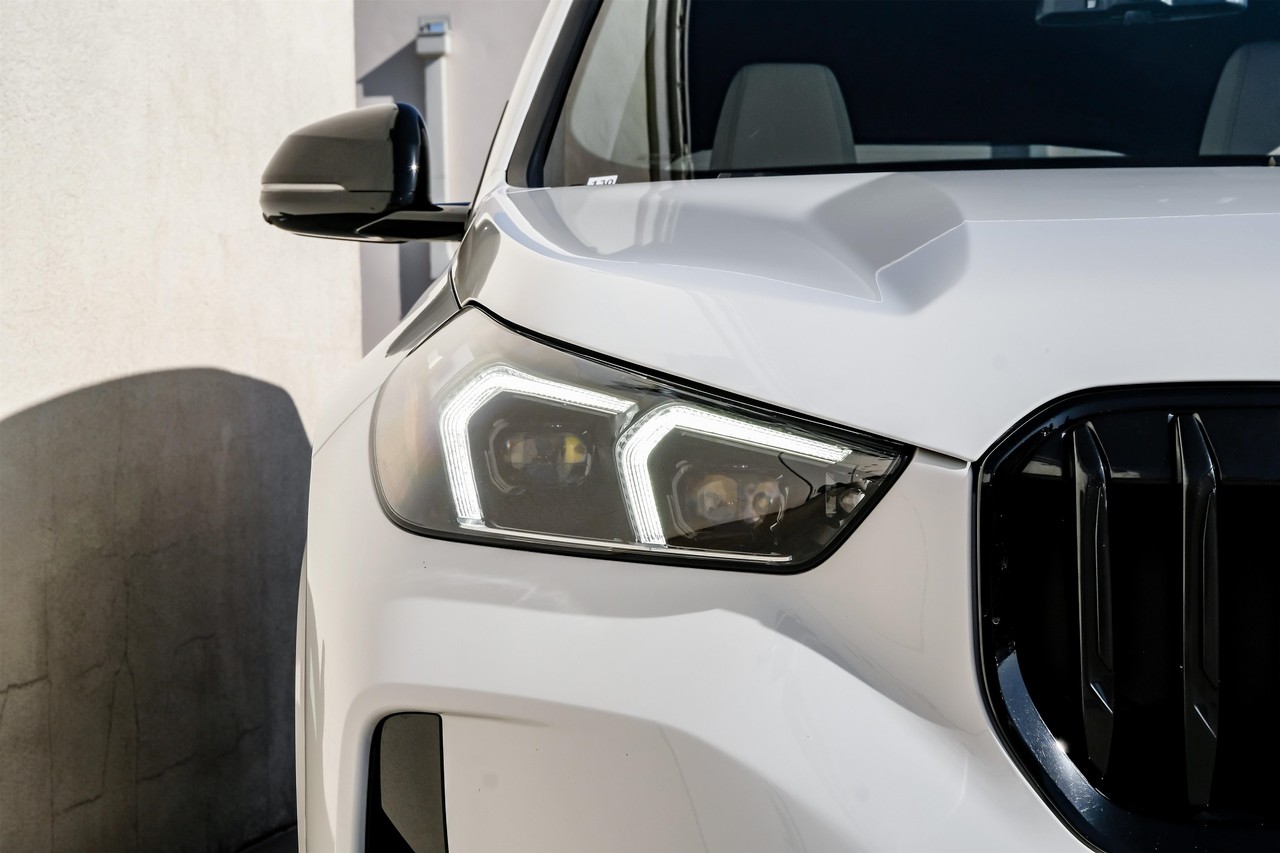 BMW X1 Vehicle Main Gallery Image 53