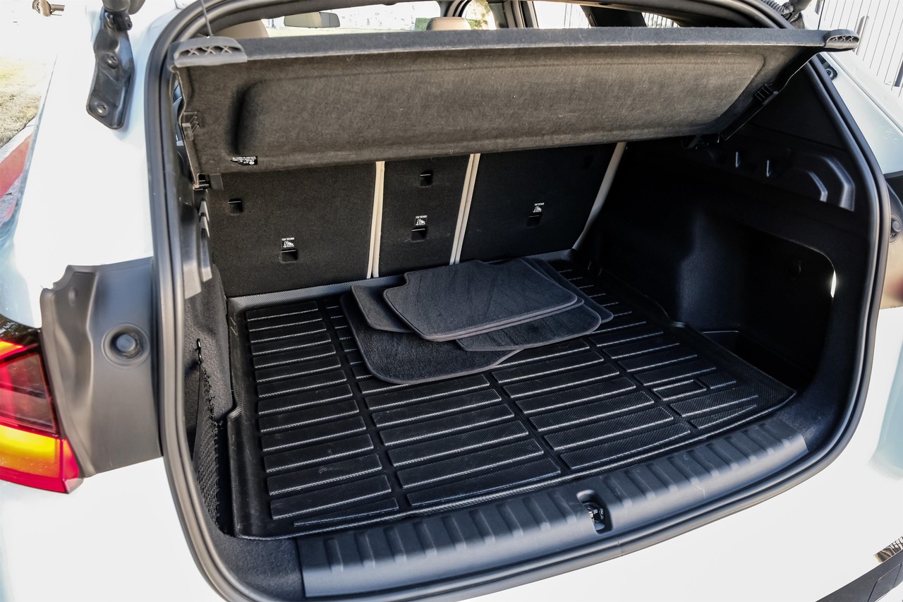 BMW X1 Vehicle Main Gallery Image 61