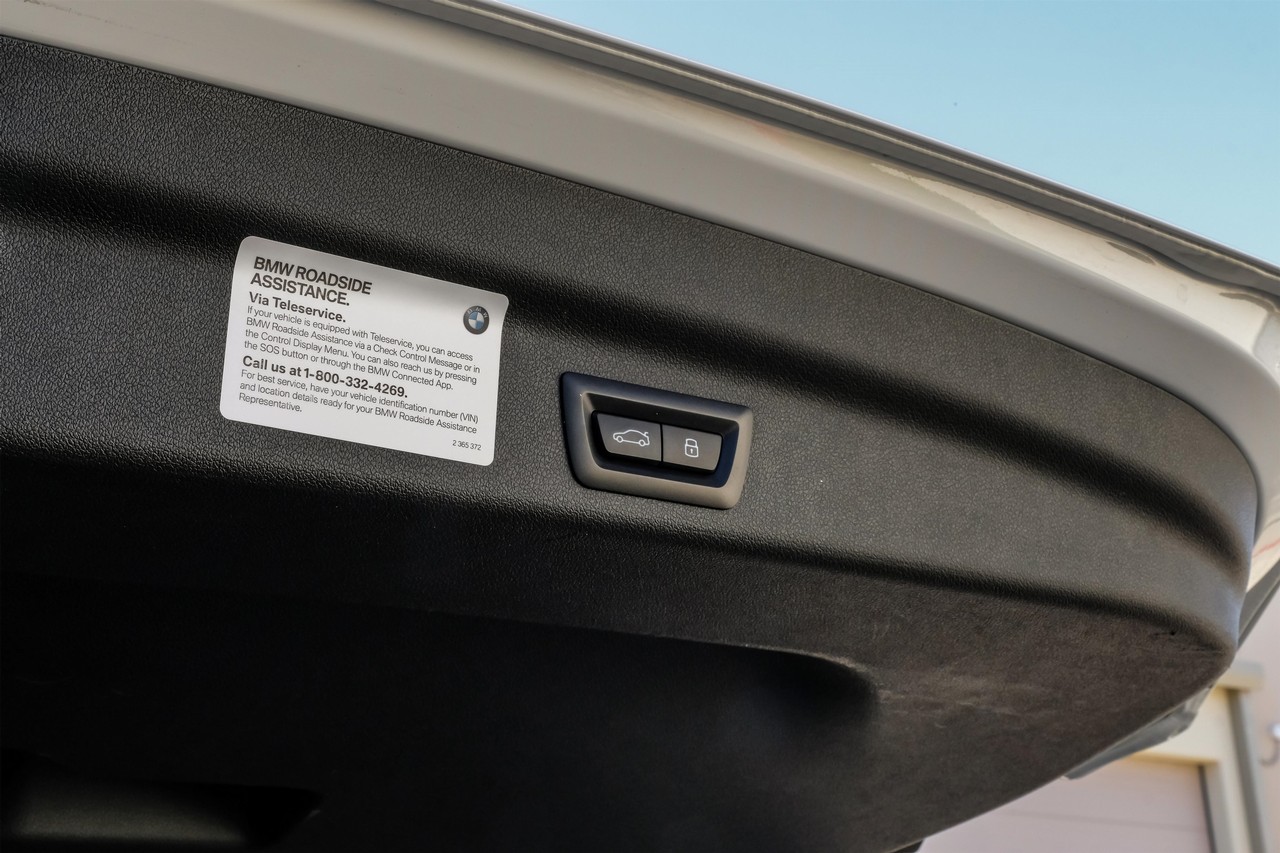 BMW X1 Vehicle Main Gallery Image 62