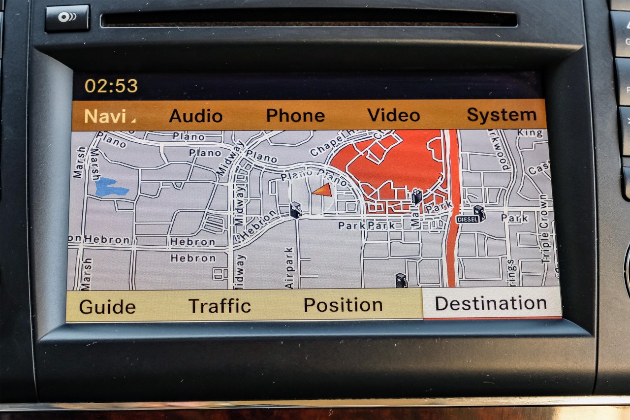 Mercedes-Benz M-Class Vehicle Main Gallery Image 22