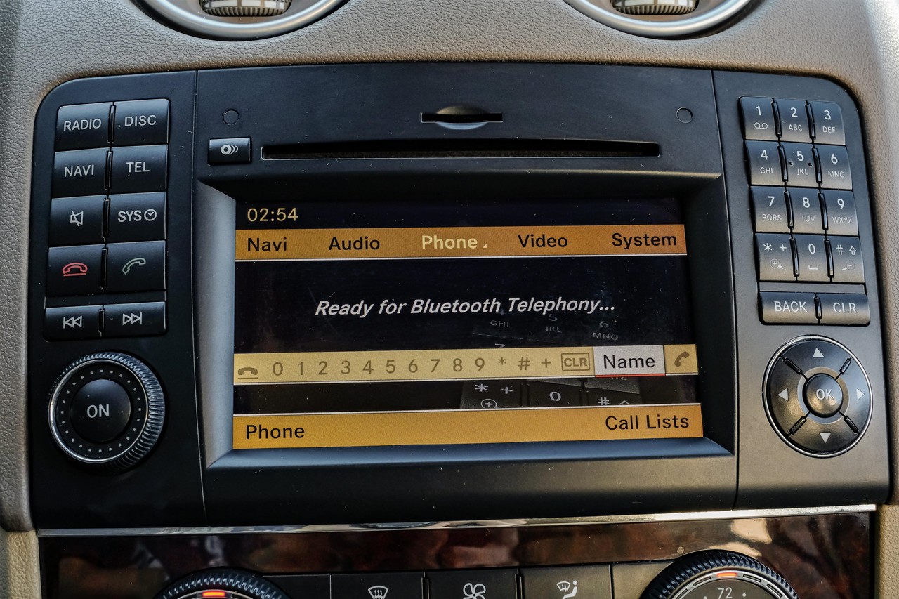 Mercedes-Benz M-Class Vehicle Main Gallery Image 31