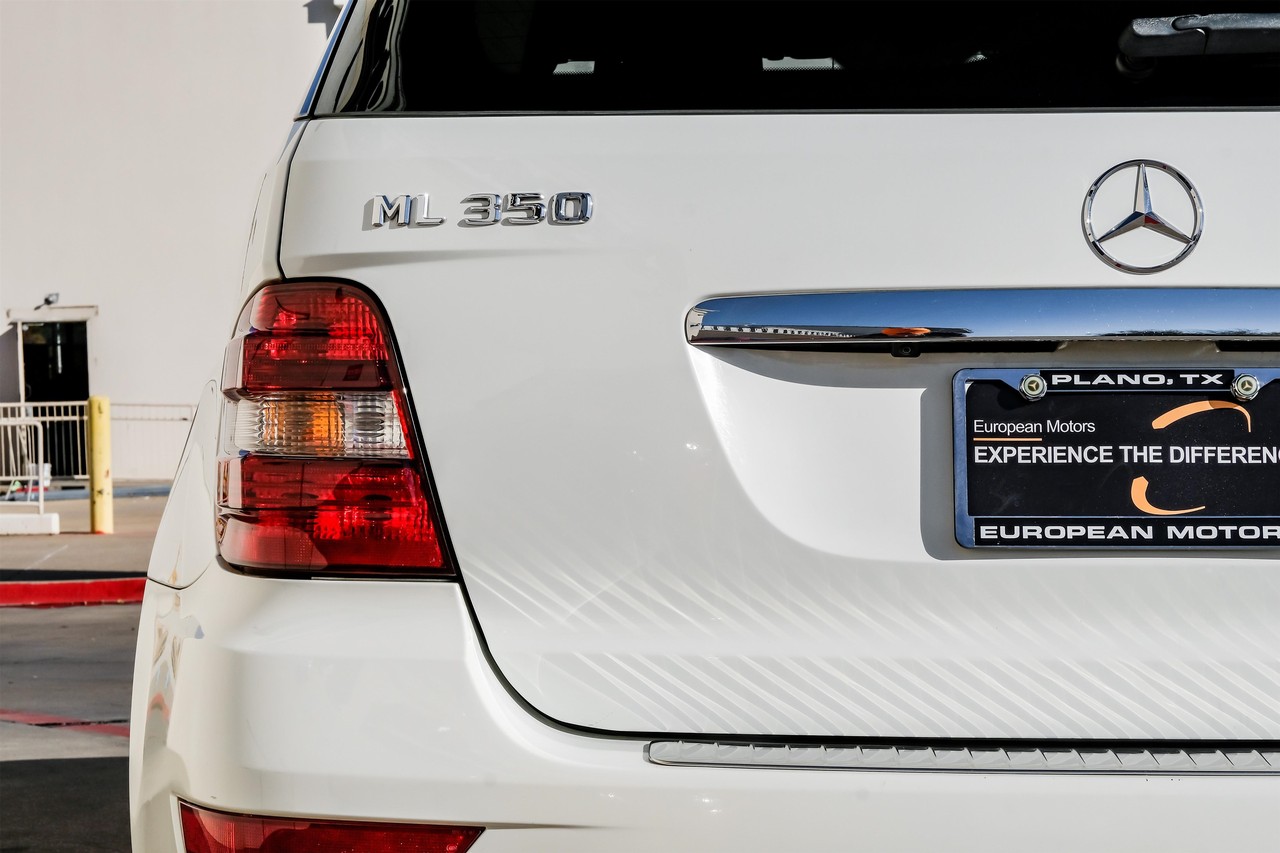 Mercedes-Benz M-Class Vehicle Main Gallery Image 49