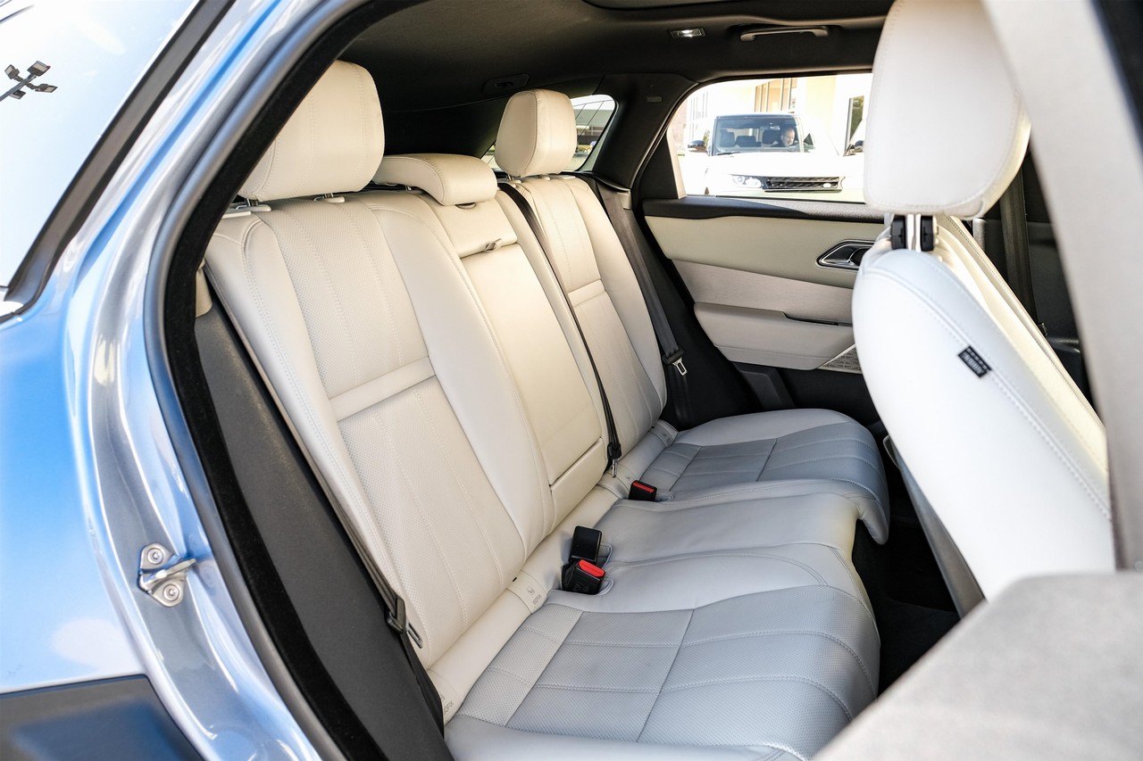 Land Rover Range Rover Velar Vehicle Main Gallery Image 35