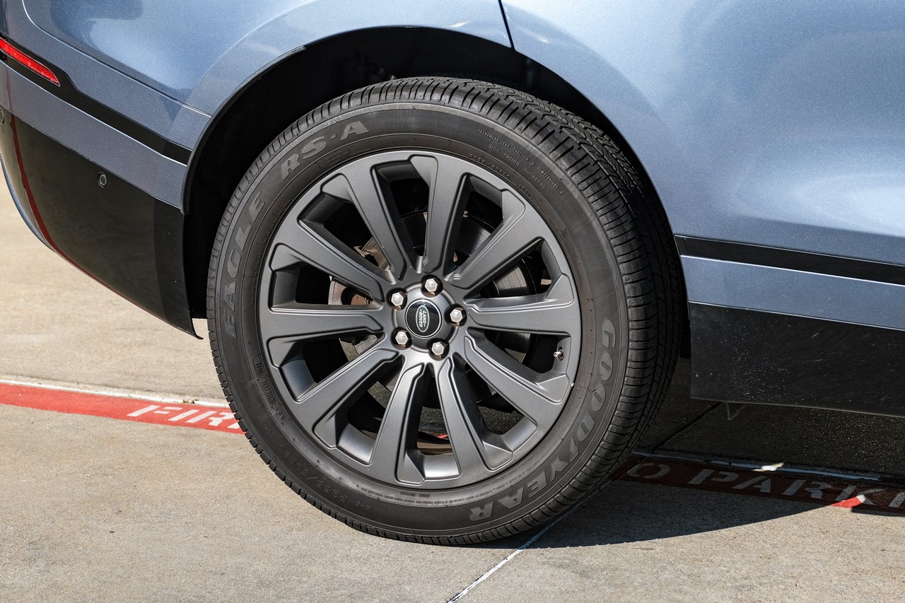 Land Rover Range Rover Velar Vehicle Main Gallery Image 53