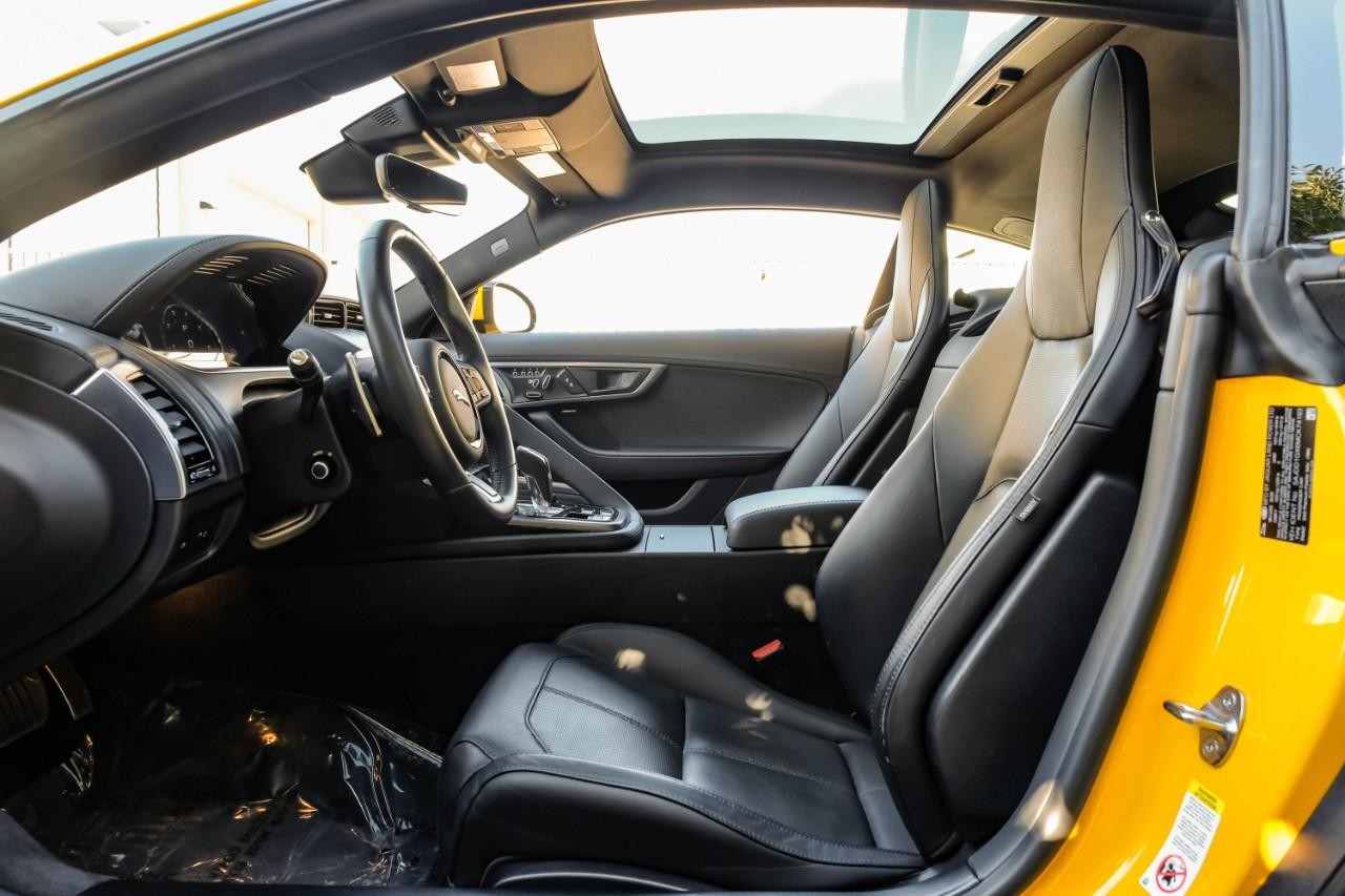 Jaguar F-Type Vehicle Main Gallery Image 04