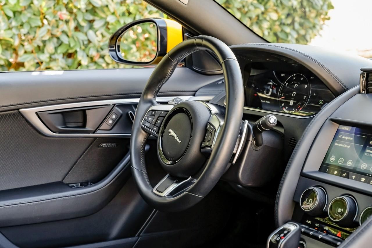 Jaguar F-Type Vehicle Main Gallery Image 14