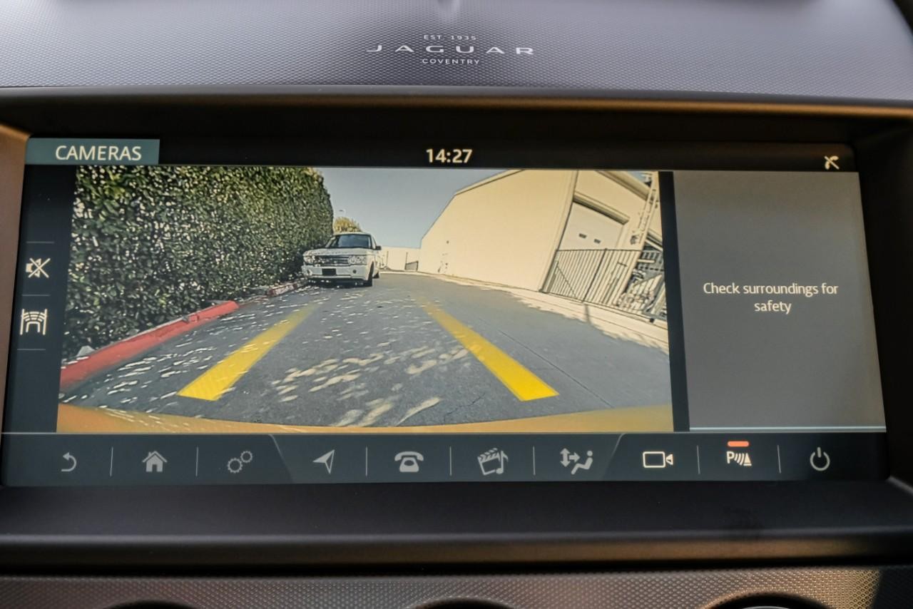 Jaguar F-Type Vehicle Main Gallery Image 21