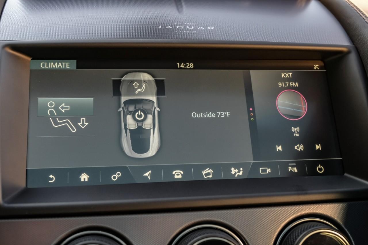 Jaguar F-Type Vehicle Main Gallery Image 30