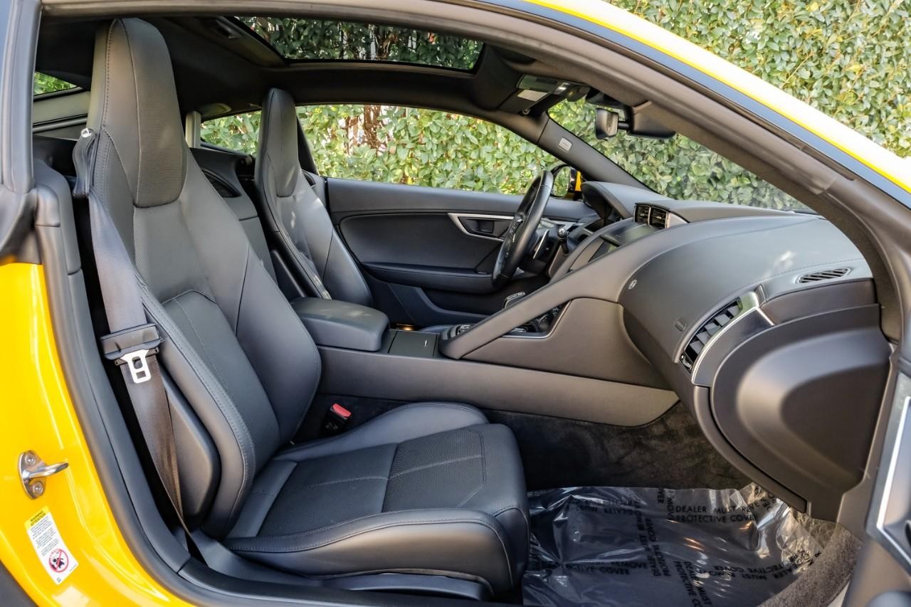 Jaguar F-Type Vehicle Main Gallery Image 32