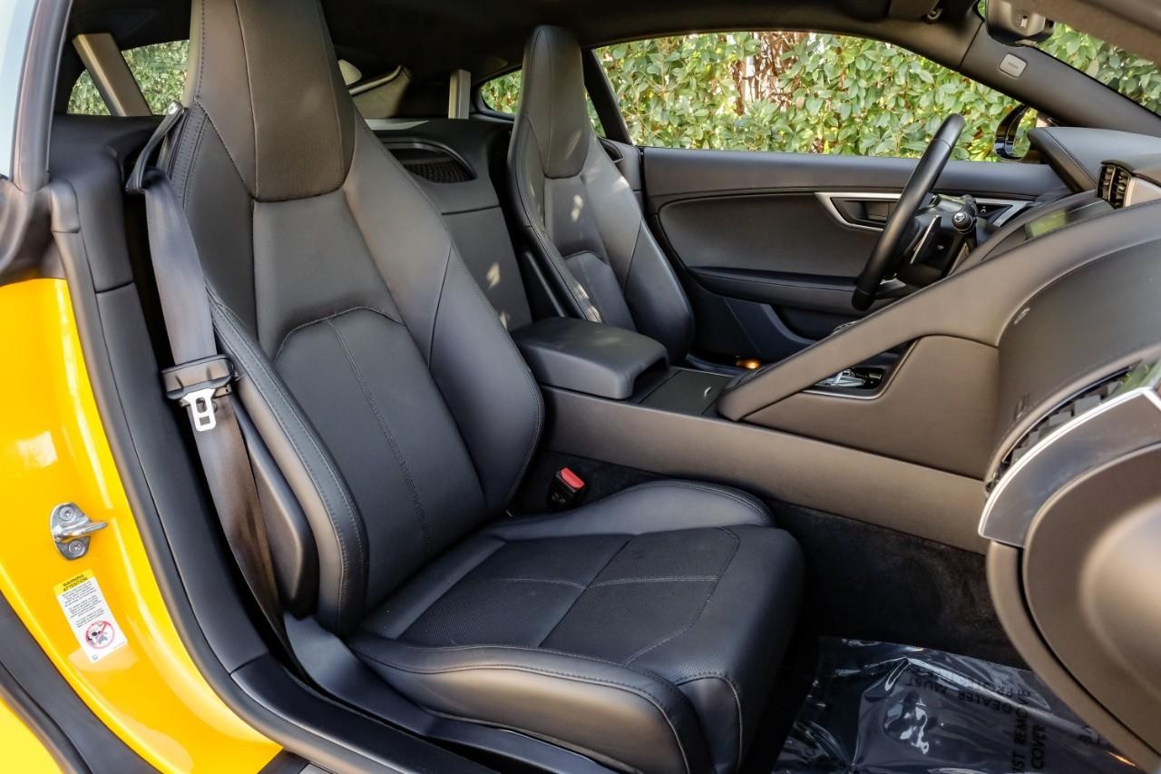 Jaguar F-Type Vehicle Main Gallery Image 33