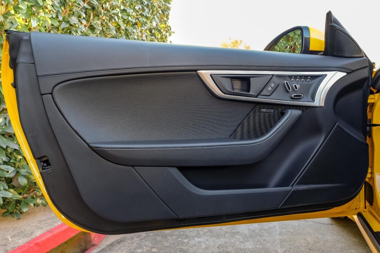 Jaguar F-Type Vehicle Main Gallery Image 36