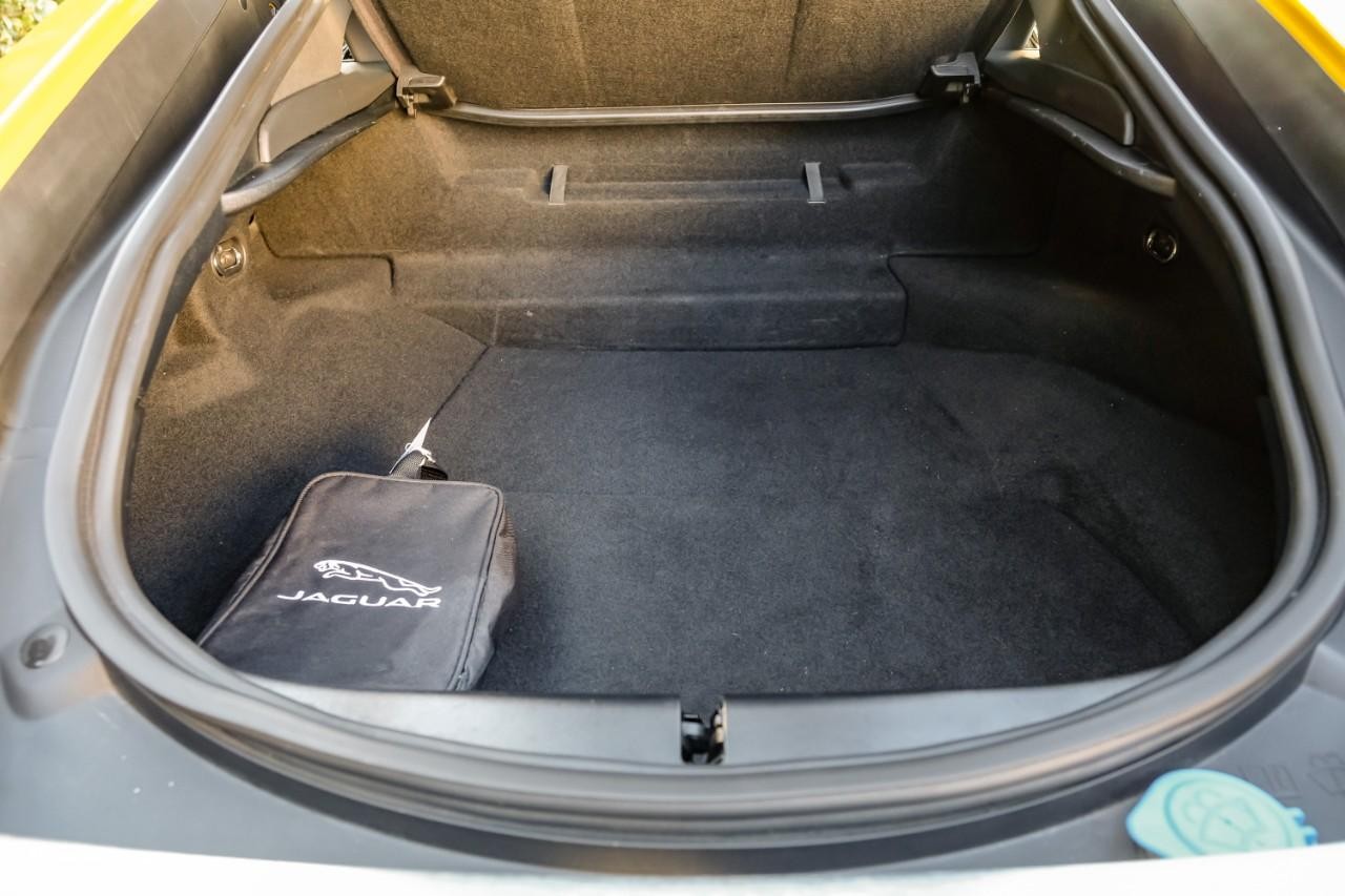 Jaguar F-Type Vehicle Main Gallery Image 45