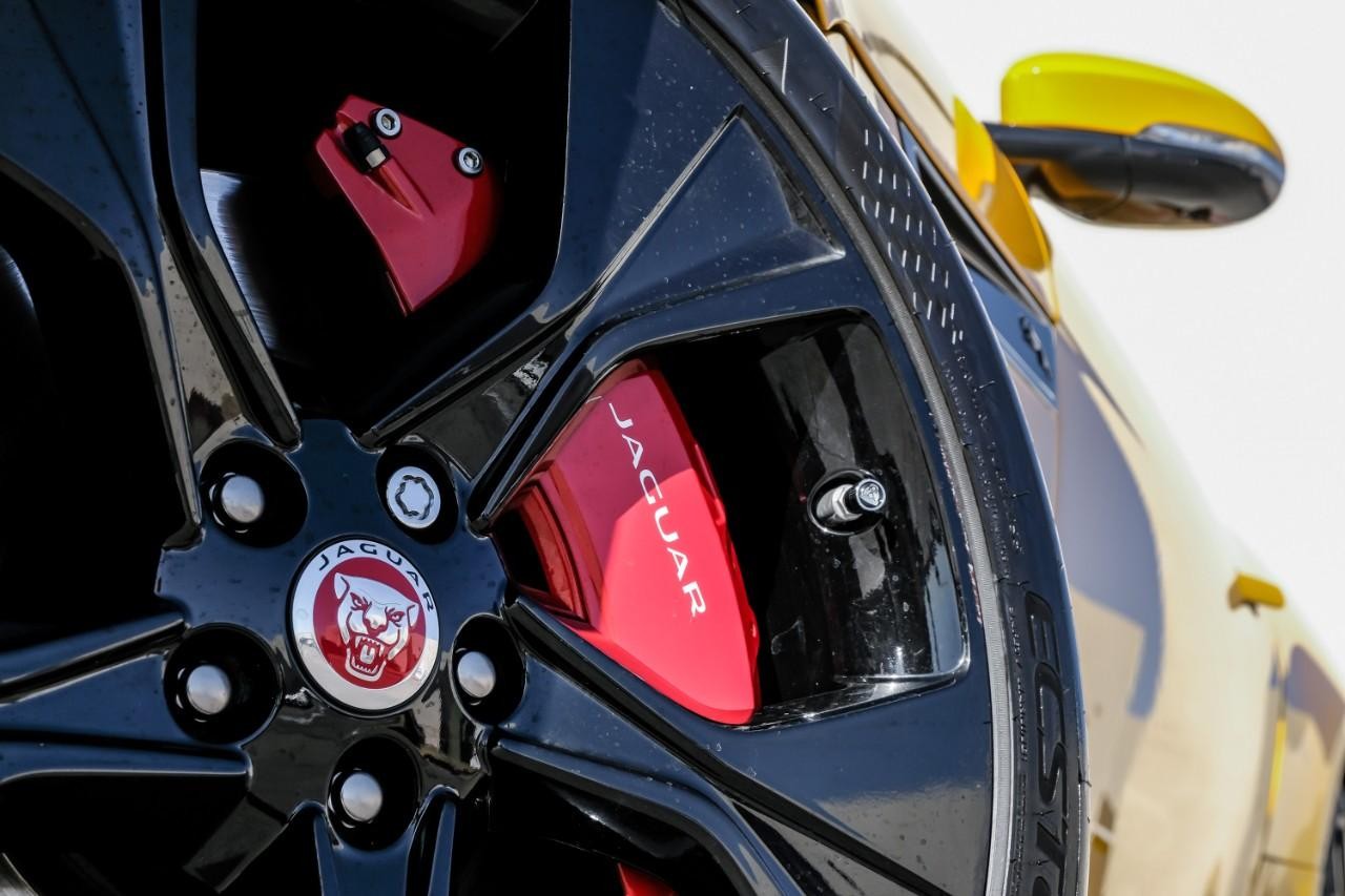 Jaguar F-Type Vehicle Main Gallery Image 51