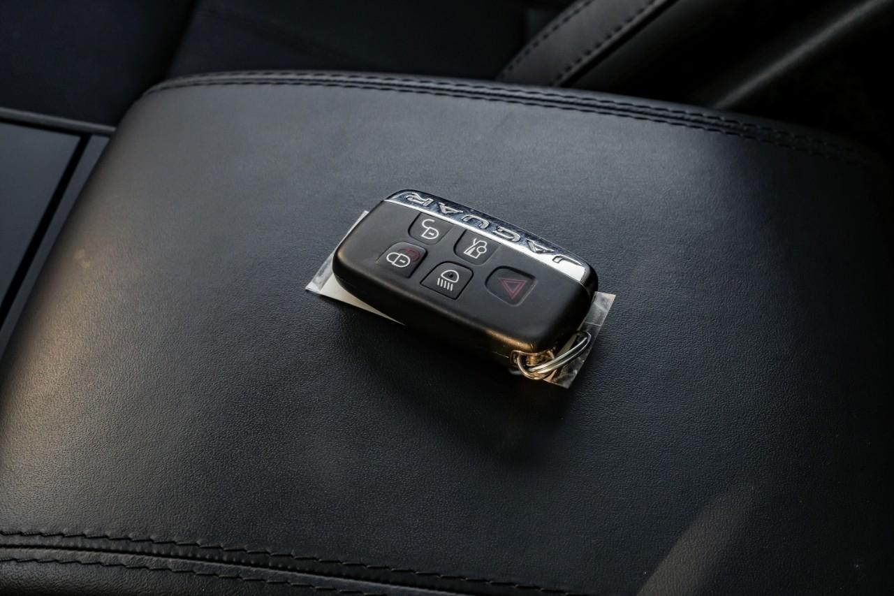 Jaguar F-Type Vehicle Main Gallery Image 52