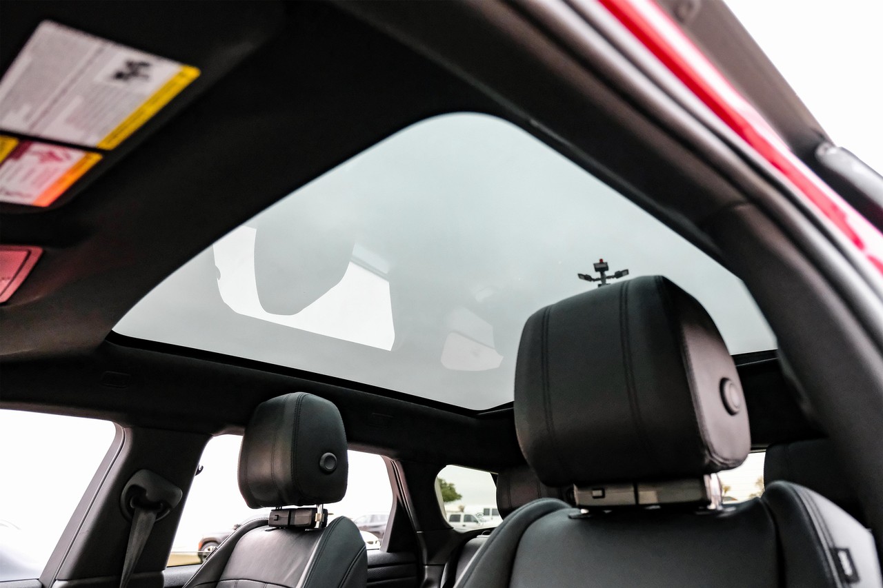 Land Rover Range Rover Evoque Vehicle Main Gallery Image 05